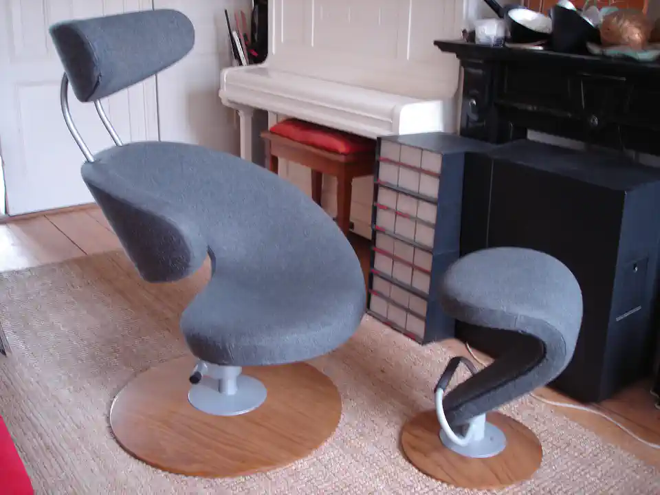 2012-09-23-04_Huis-Inrichting-01_Stoelen-stokke peel 3 (© Marens van Leunen)