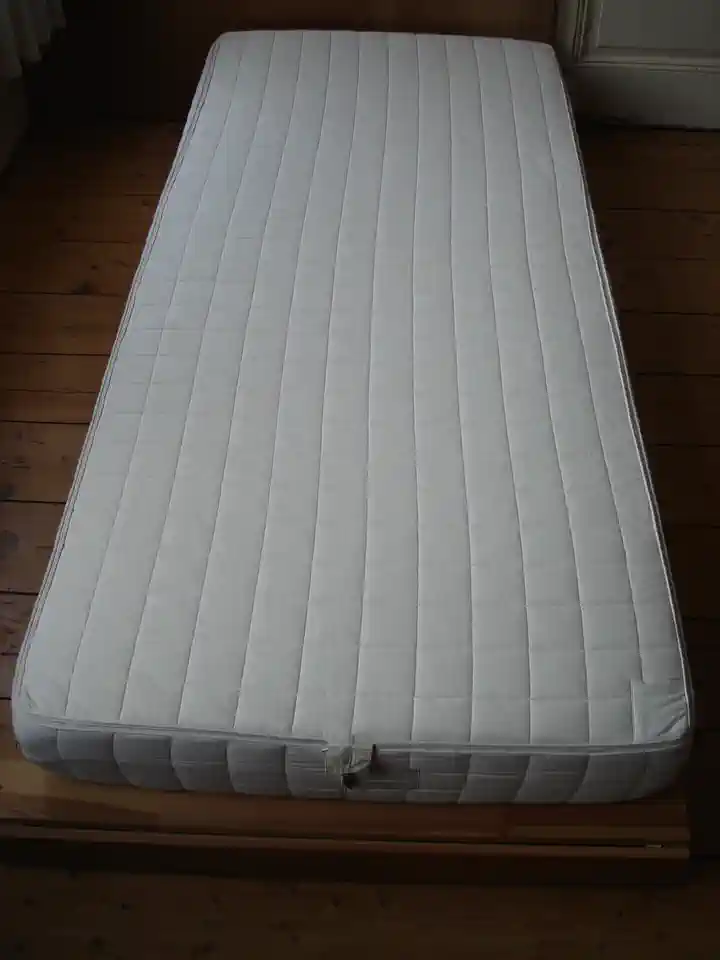 2013-02-10-04_Huis-Inrichting-05_Slaapkamer-cocomatatlas2 (© Marens van Leunen)
