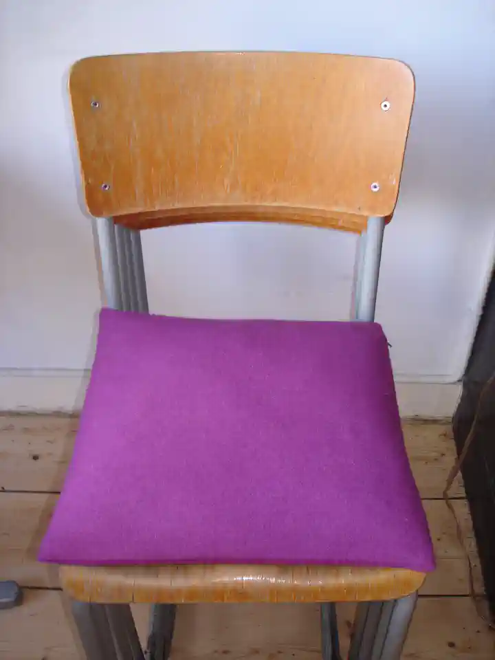 2014-01-02-04_Huis-Inrichting-01_Stoelen-DSC02524 (© Marens van Leunen)