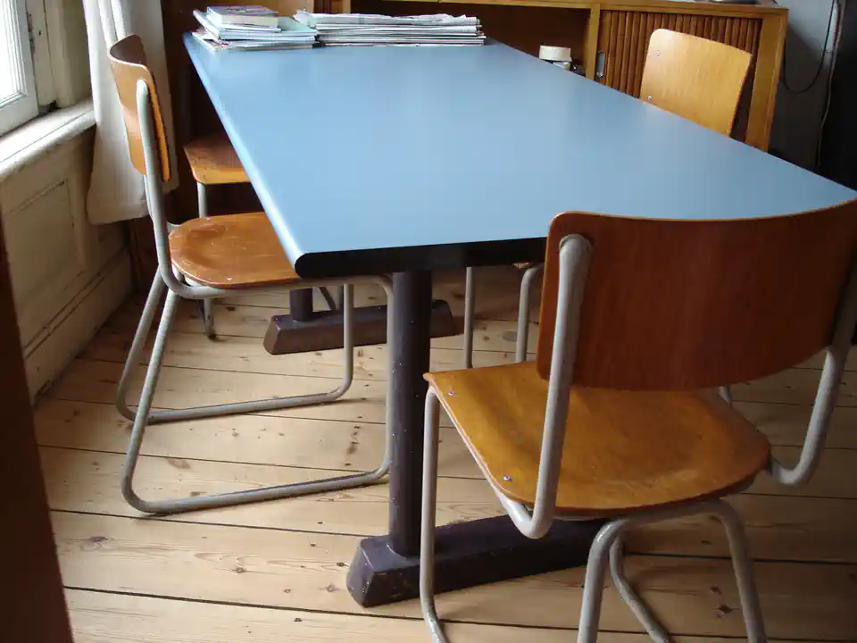 2014-03-16-04_Huis-Inrichting-04_Tafels-DSC02600 (© Marens van Leunen)
