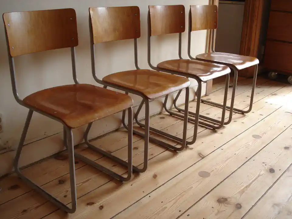 2014-08-04-04_Huis-Inrichting-01_Stoelen-DSC03053 (© Marens van Leunen)
