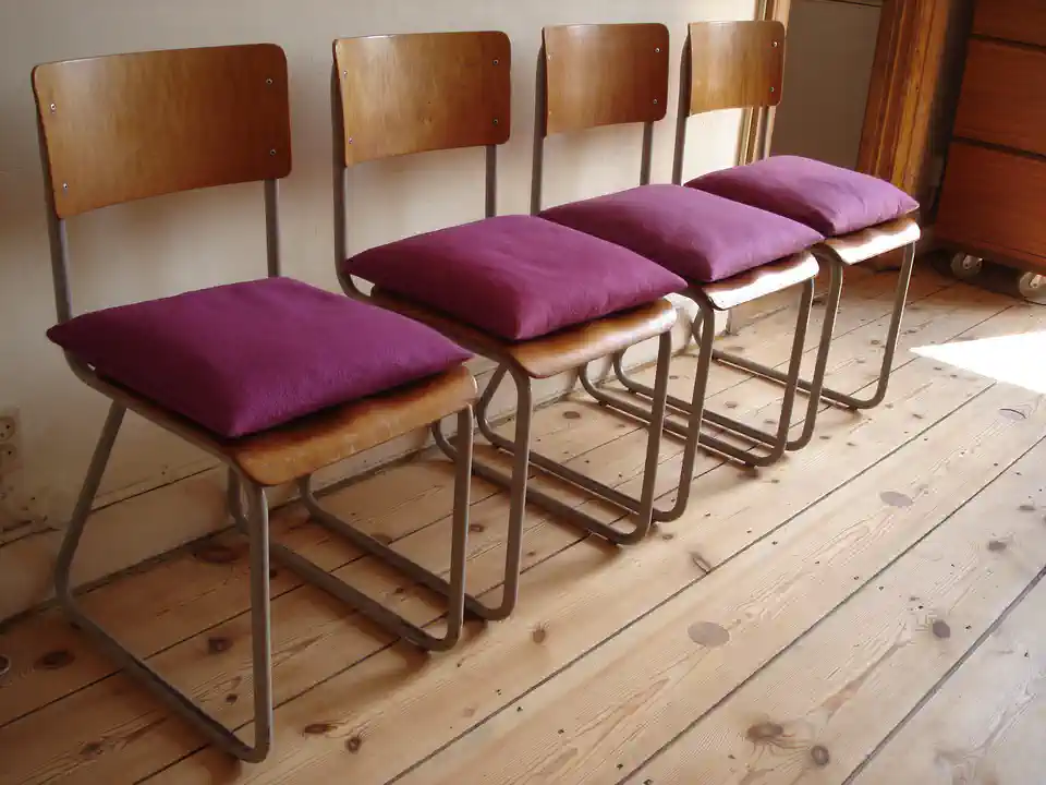 2014-08-04-04_Huis-Inrichting-01_Stoelen-DSC03054 (© Marens van Leunen)