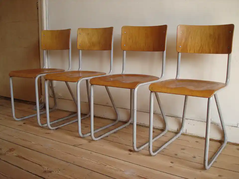 2014-08-04-04_Huis-Inrichting-01_Stoelen-DSC03059 (© Marens van Leunen)