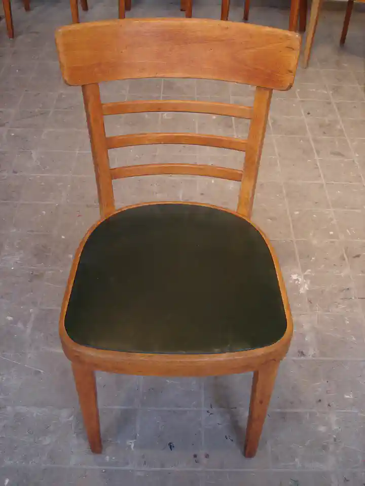 2014-08-09-04_Huis-Inrichting-01_Stoelen-DSC03082 (© Marens van Leunen)
