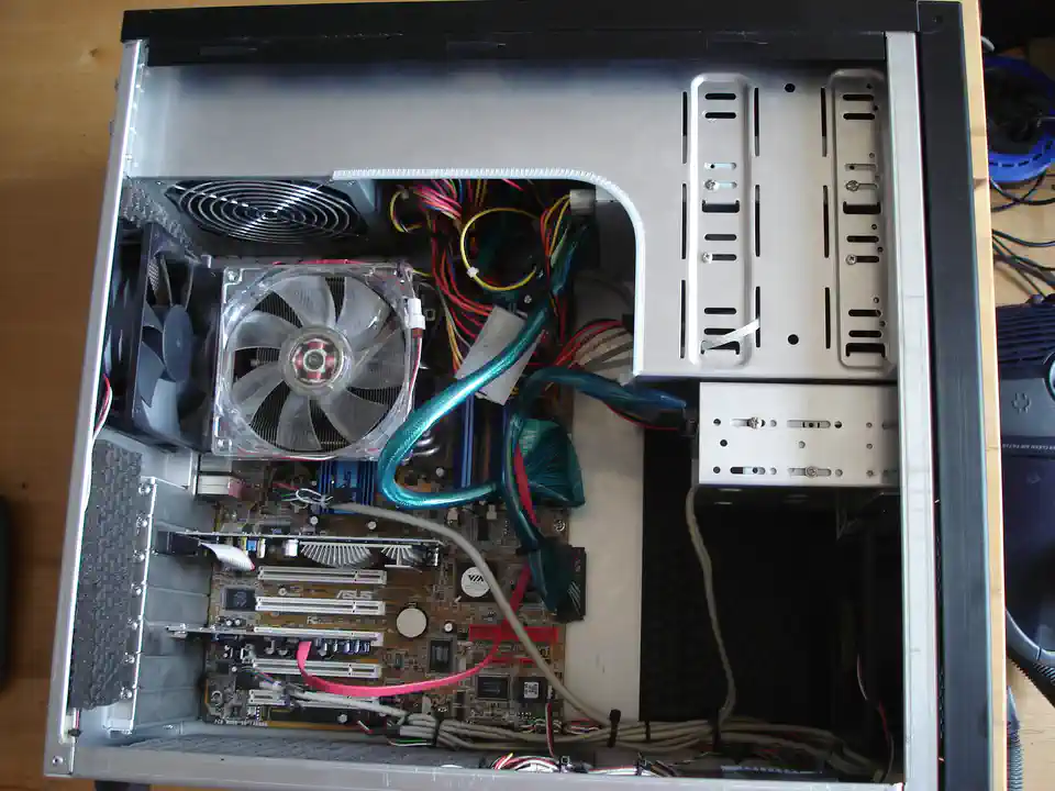 2015-05-05-02_Computers en Software-02_Desktop_PC-DSC03761 (© Marens van Leunen)