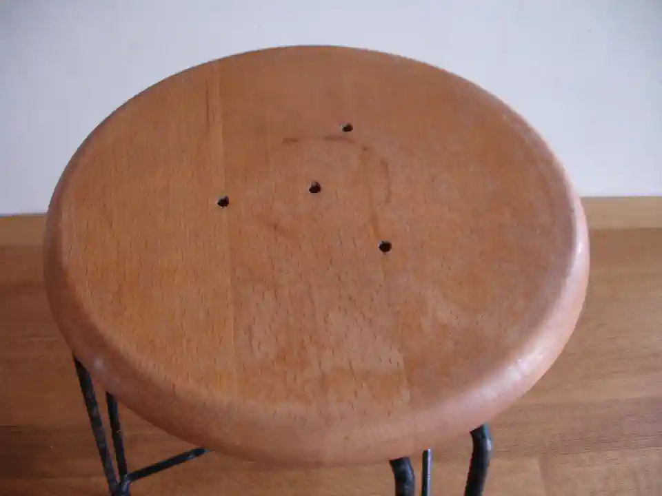 2015-07-29-04_Huis-Inrichting-01_Stoelen-DSC03643 (© Marens van Leunen)