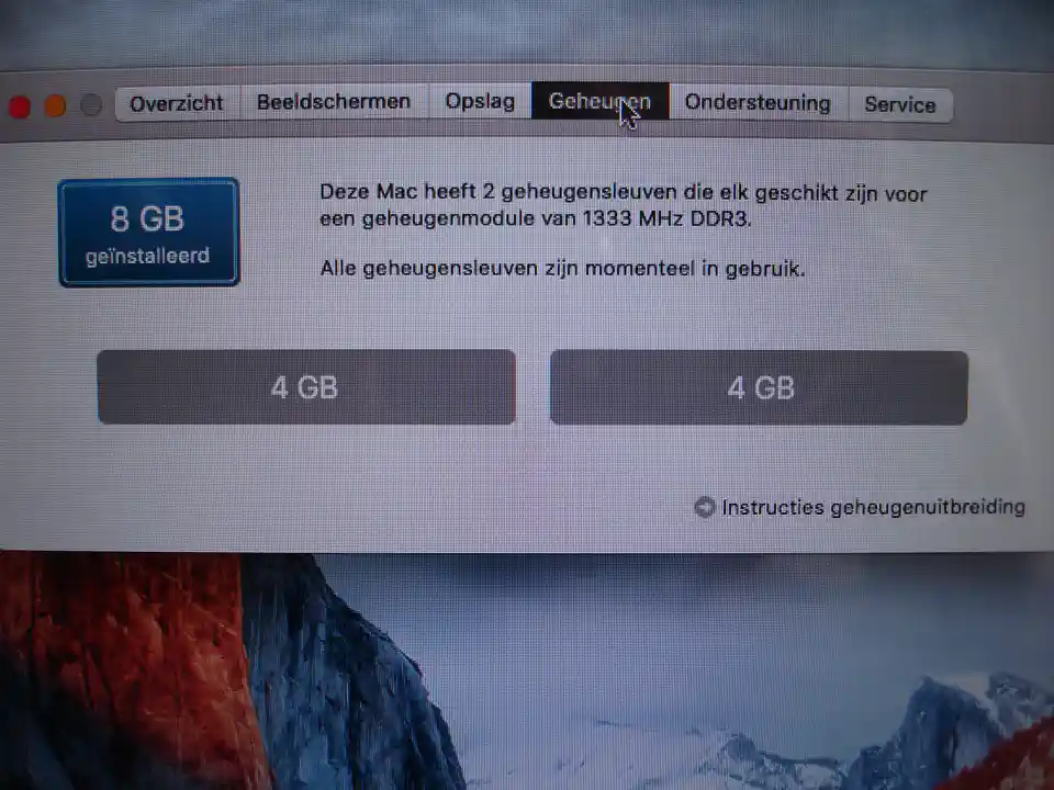 2016-06-28-02_Computers en Software-01_Laptops-DSC03906 (© Marens van Leunen)