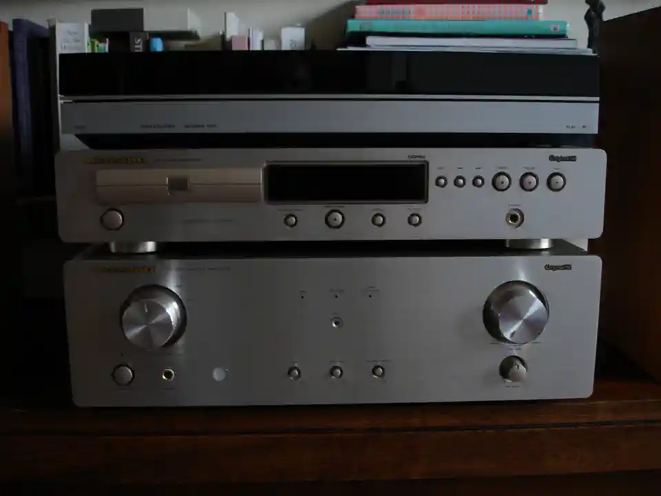 2016-09-21-01_Audio, Tv en Foto-06_Stereo-set-DSC04030 (© Marens van Leunen)