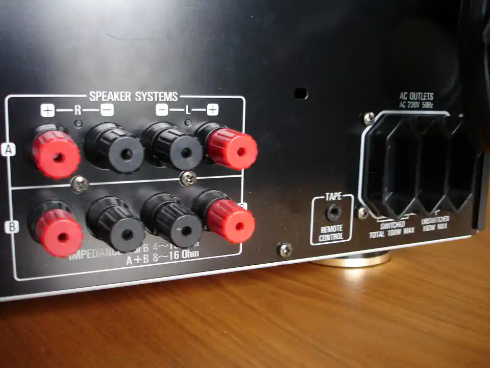 2017-03-06-01_Audio, Tv en Foto-06_Stereo-set-DSC04217 (© Marens van Leunen)