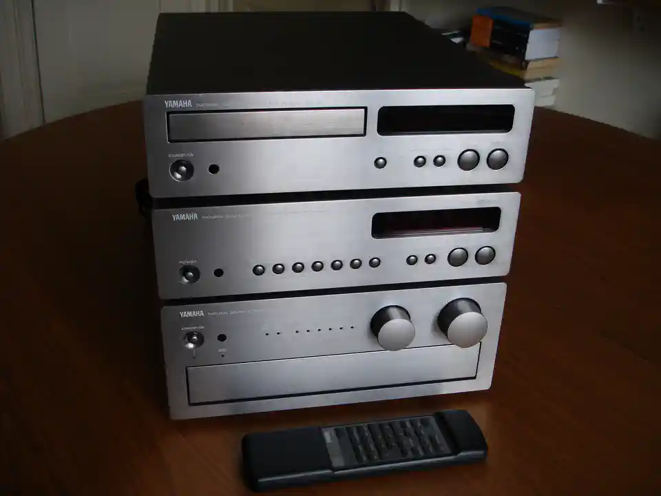2017-03-06-01_Audio, Tv en Foto-06_Stereo-set-DSC04234 (© Marens van Leunen)