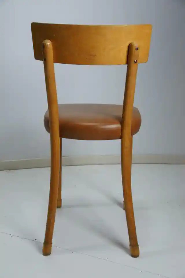 2017-09-10-04_Huis-Inrichting-01_Stoelen-Verhouden 6 (© Marens van Leunen)