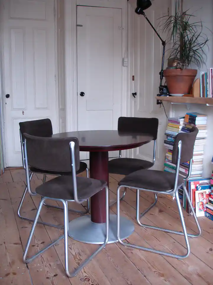 2017-10-04-04_Huis-Inrichting-01_Stoelen-DSC04342 (© Marens van Leunen)