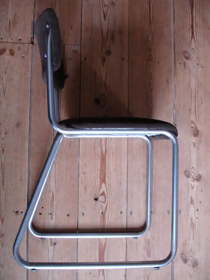 2017-10-04-04_Huis-Inrichting-01_Stoelen-DSC04354 (© Marens van Leunen)