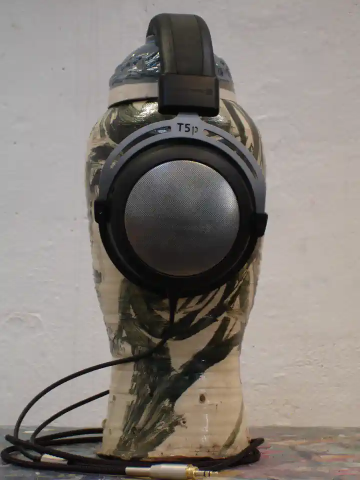 2018-10-02-01_Audio, Tv en Foto-04_Koptelefoons-DSC04765 (© Marens van Leunen)