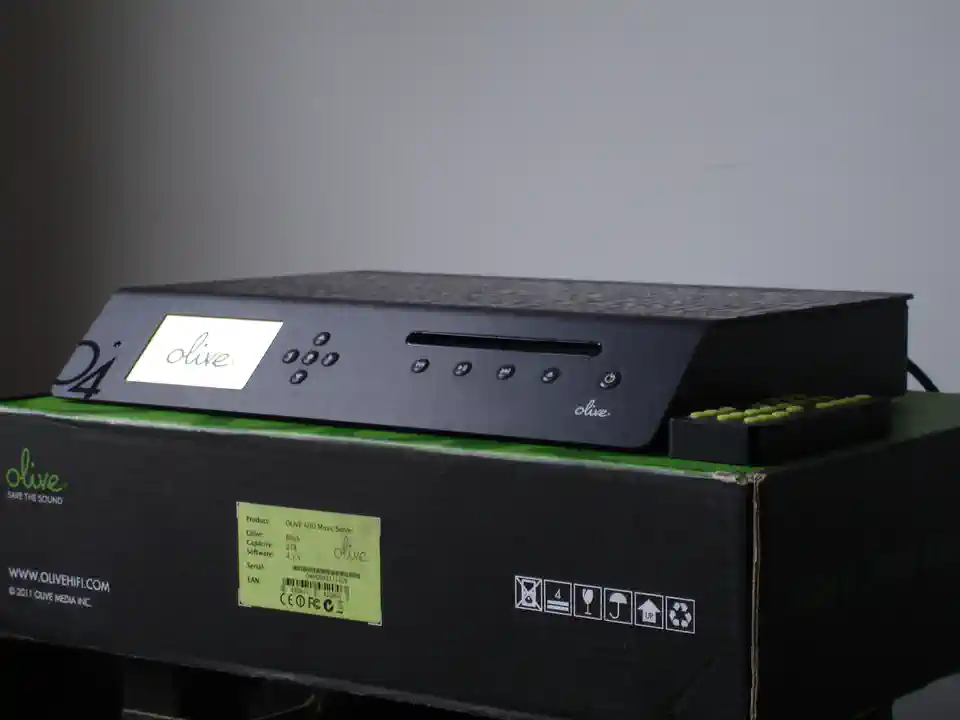 2019-01-27-01_Audio, Tv en Foto-03_Versterkers en receivers-DSC04909 (© Marens van Leunen)