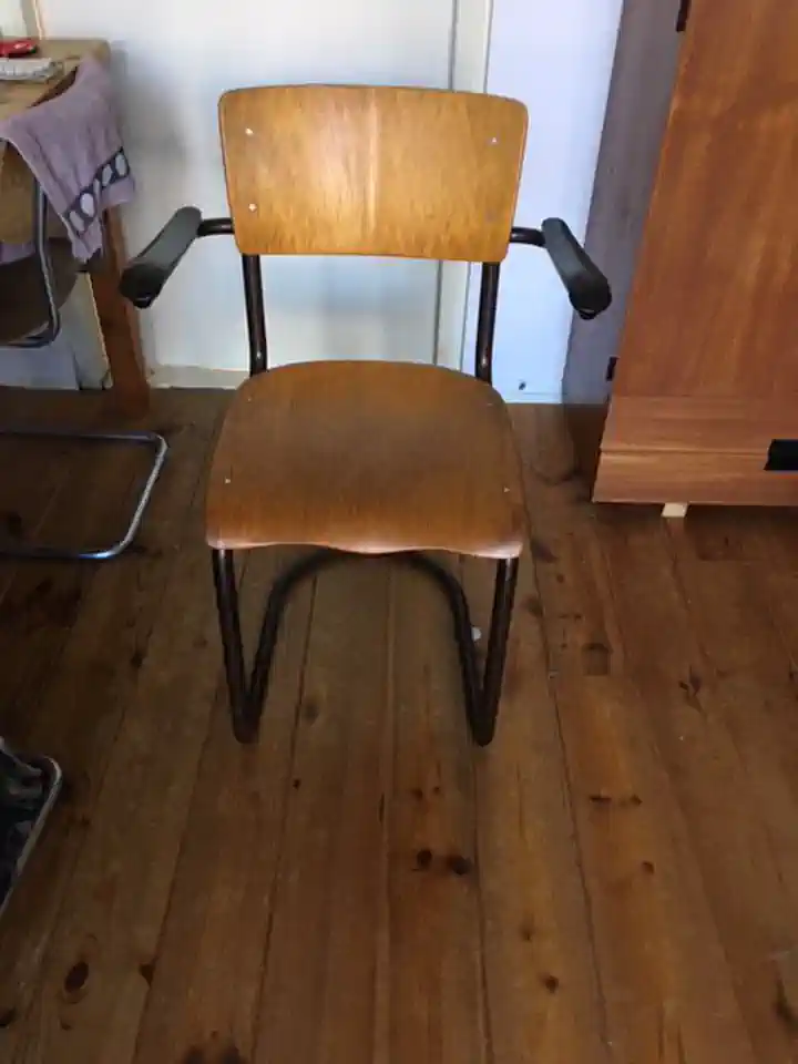 2019-10-16-04_Huis-Inrichting-01_Stoelen-(5) (© Marens van Leunen)