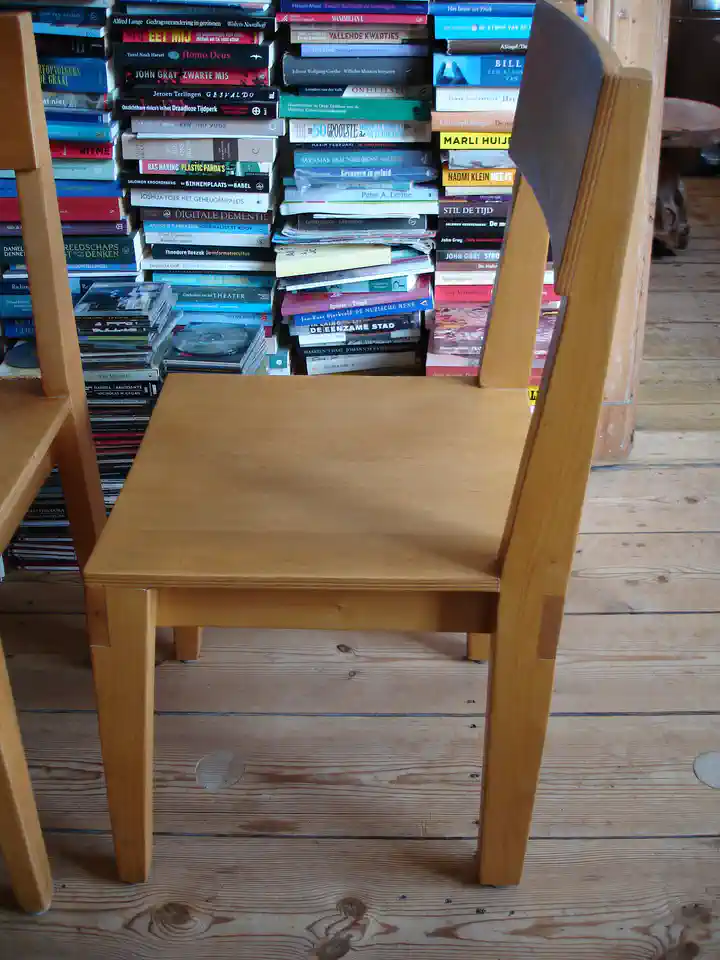 2019-10-23-04_Huis-Inrichting-01_Stoelen-DSC05207 (© Marens van Leunen)
