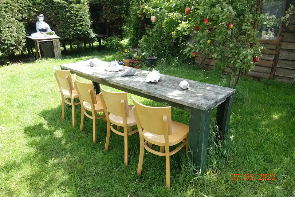 2022-05-27-04_Huis-Inrichting-01_Stoelen-DSC03899 (© Marens van Leunen)